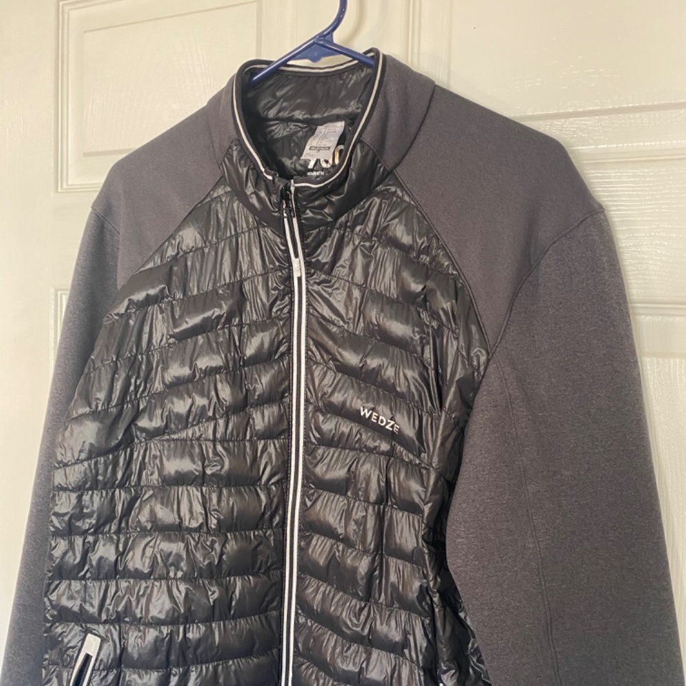 900 • Lightweight Athletic Performance Jacket - Picture 4 of 11